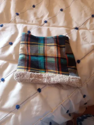 Braga de cuello forrada cuadros