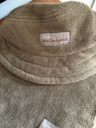 Gorro y bufanda polar Disney Dinosauro