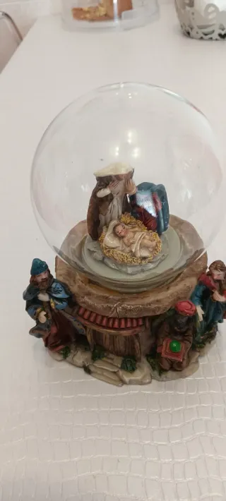 Palla di vetro carillon presepe