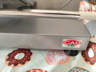 Affettatrice elettrica CAD