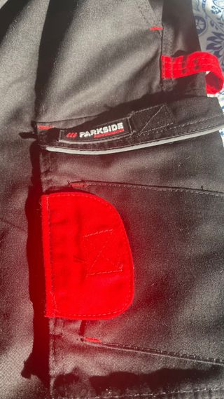 Peto de trabajo Parkside negro y rojo