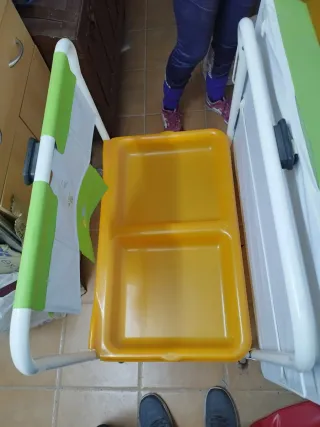 Cambiador y bañera para bebé