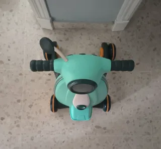 Moto correpasillos infantil