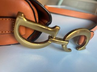 Bolso Saddle Marrón y Dorado