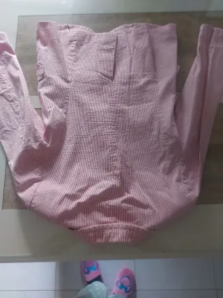 Chaqueta rosa con rayas finas