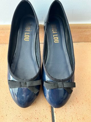 Bailarinas charol BIBI LOU azul marino lazo