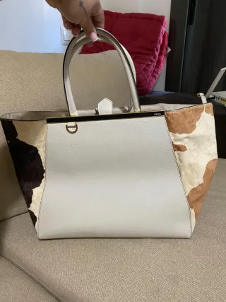 Bolso Fendi beige y piel de vaca