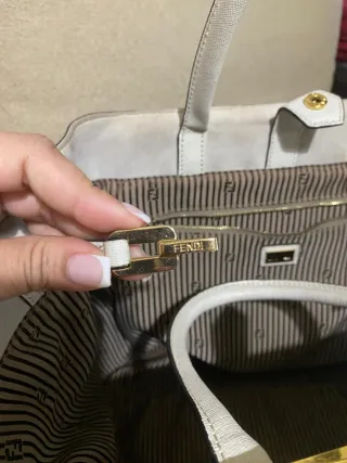 Bolso Fendi beige y piel de vaca