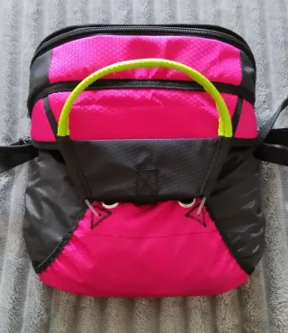 Contenedor paracaídas