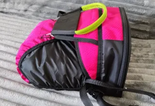 Contenedor paracaídas