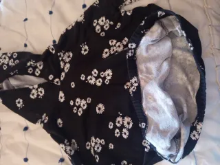 Sudadera con capucha floral