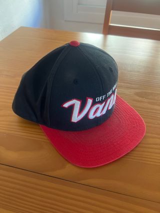 Gorra Vans Ajustable Negra y Roja
