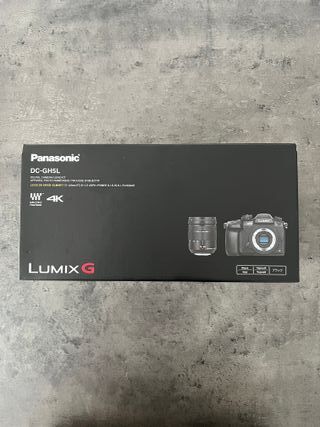 Cuerpo cámara Panasonic Lumix GH5 + Bolsa/Baterías