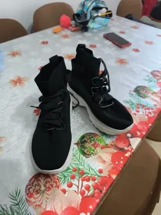 Zapatillas deportivas negras talla 37
