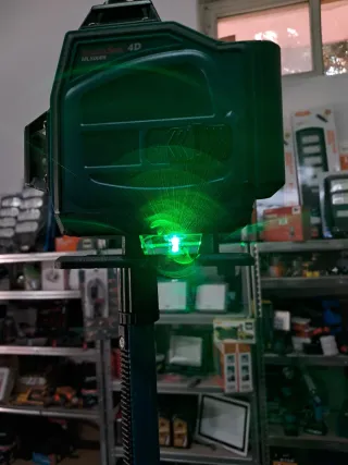 Livella laser 16 linee autolivellante