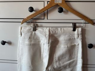 Pantalón vaquero blanco Mango Talla 40