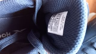 Zapatillas Reebok Azul Marino y Beige