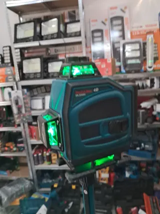 Livella laser 16 linee autolivellante