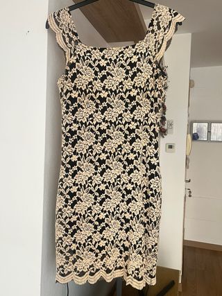 Vestido encaje beige y negro