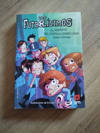Los Futbolísimos 6: El misterio del castillo em...