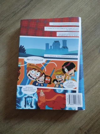 Los Futbolísimos 6: El misterio del castillo em...