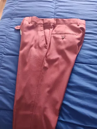 Traje de chico rosa