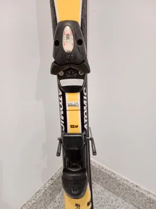 Esquís Atomic Race 5 110cm con fijaciones