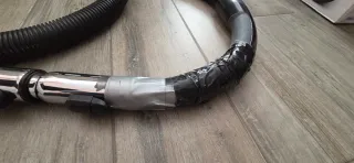 Aspirador Nilfisk P12 2000W Rojo