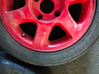 Llantas Nissan primera