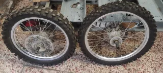 Despiece Yamaha YZF 250 2000 FMF LeoVince