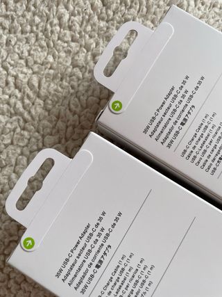 2 Caricabatterie Apple iPhone 16 Pro Max NUOVI