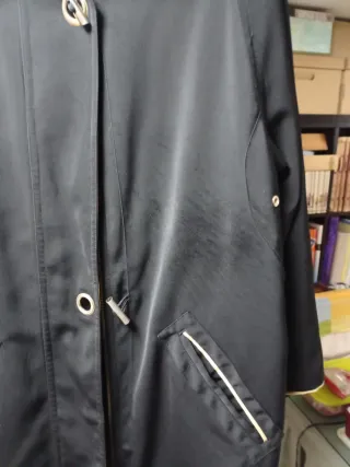 Chaquetón DAVID BARRY negro y mostaza