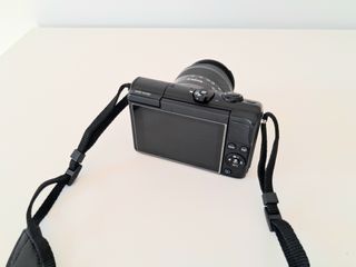 OFERTA Cámara Canon EOS M100 como nueva