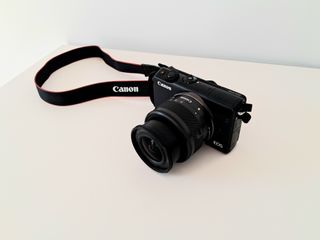 OFERTA Cámara Canon EOS M100 como nueva