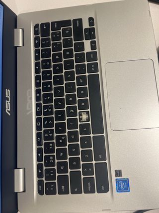 Ordenador portátil ASUS Plata