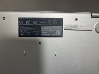 Ordenador portátil ASUS Plata