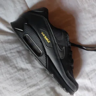 Zapatillas Nike Air Max 90 Negras.