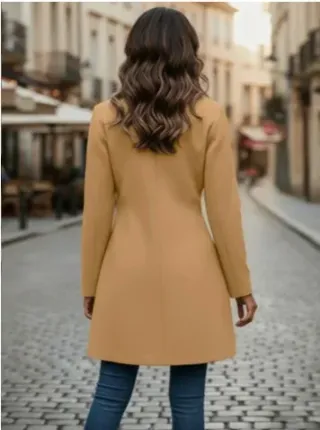 Elegante Abrigo color Caqui de Mujer