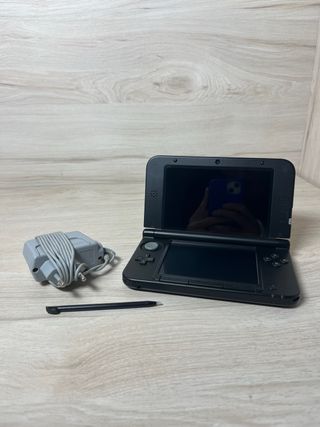 Impoluta Nintendo 3DS XL Negra