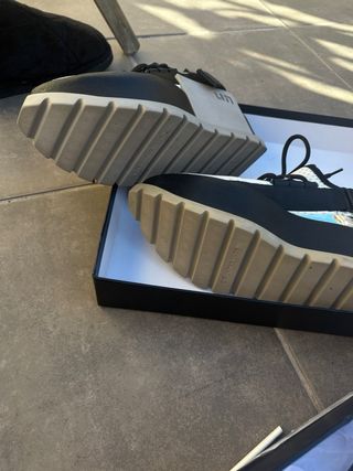 Zapatillas United Nude Negras y Blancas