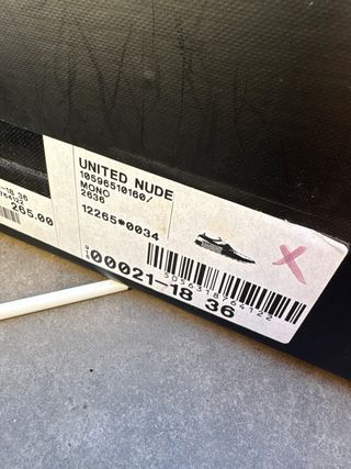 Zapatillas United Nude Negras y Blancas