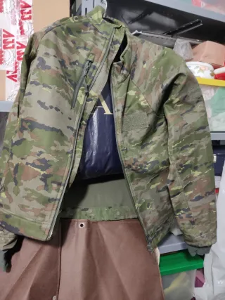 Polar militar boscoso