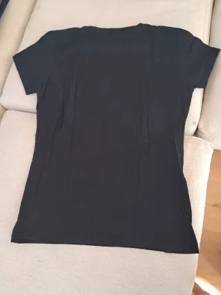 Camiseta negra