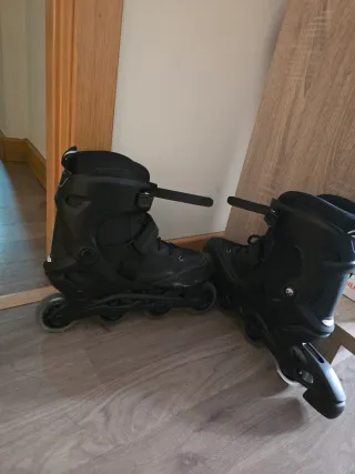 Patines en línea negros