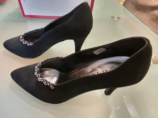 Zapatos de vestir Iris Vidal negros talla 36
