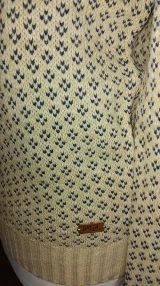 Pullover collo alto con fiocchi di neve