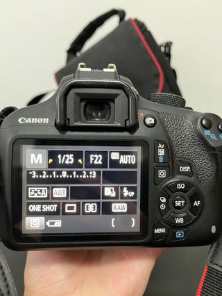 Cámara Canon EOS 1200 Profesional