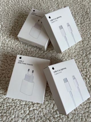 2 Caricabatterie iPhone 12 Pro Max NUOVI IN REGALO CON SPEDIZIONE