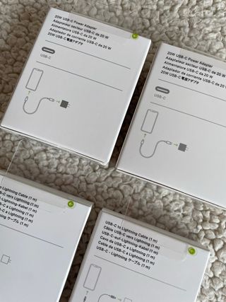 2 Caricabatterie iPhone 12 Pro Max NUOVI IN REGALO CON SPEDIZIONE