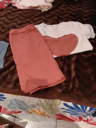 Conjunto falda y camiseta rosa y blanca